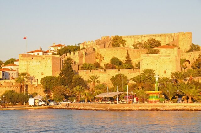 e-me-castle-turkey-16477 Çeşme